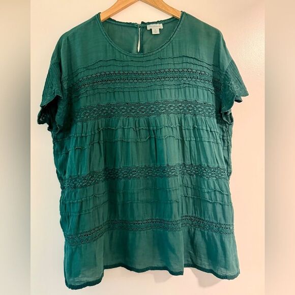 Green Lace Trim Women's Top, Great condition - Picture 1 of 3